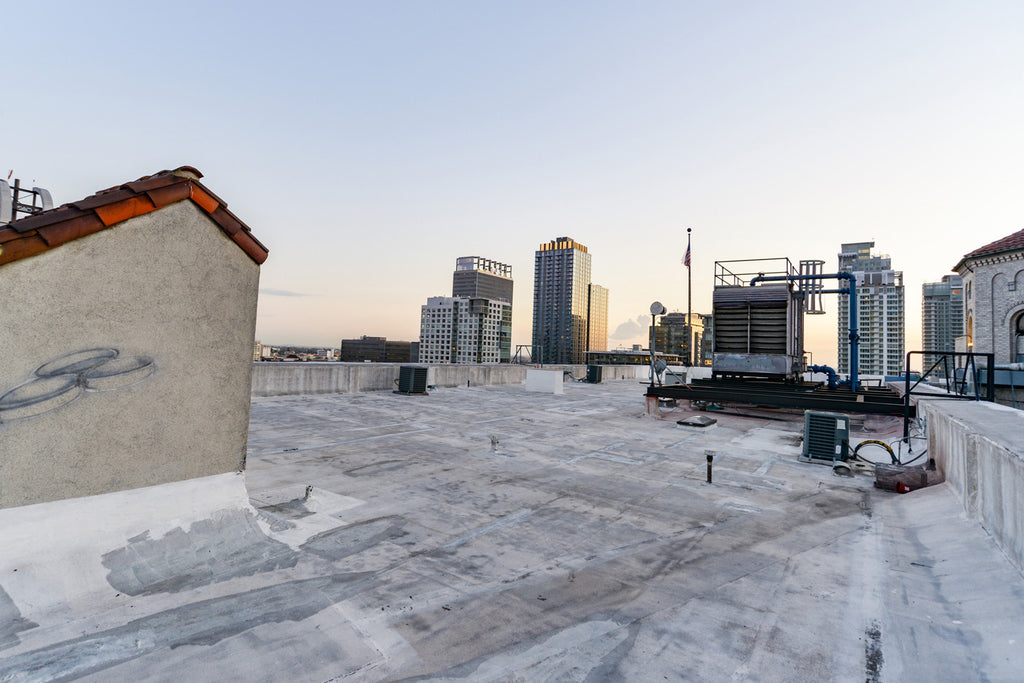 COMM2076_Exterior-Garage-Roof-Basement