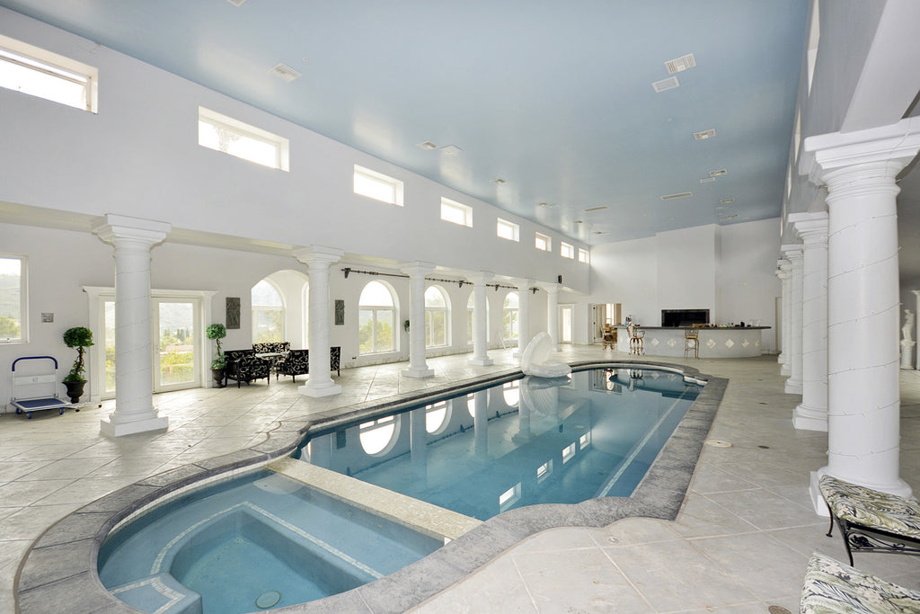 ICON Locations Mansion with INDOOR Pool booking now - 833.426.6562